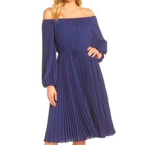 Gal Meets Glam Pleated Dress - Off the Shoulder